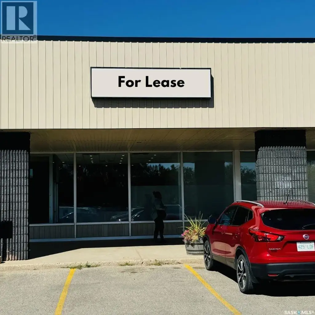 4 3010 Arlington Avenue, Saskatoon